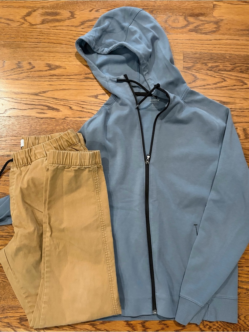 Men’s Lot Old Navy Chino Joggers Khaki/ Long Sleeve Active Full Zip Hoodie Small